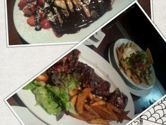 -Pancakes on the rocks(Darling Harbour)