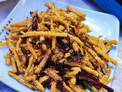 -霄汉牛三鲜湖北砂锅菜(万松园2店)