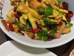-富正毅三下锅(体育馆店)