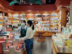 -西西弗书店&矢量咖啡(壹方购物中心店)