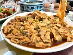-壹阁胡羊焖饼(特色小吃街店)