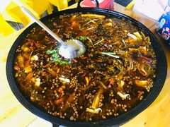 老铁锅秘制美蛙-鸿顺老铁锅美蛙鱼府(解放碑店)