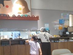 -必胜客(阿罗海店)