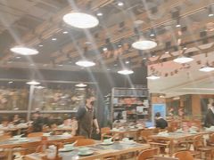 -潮界(LU·ONE凯德晶萃广场店)