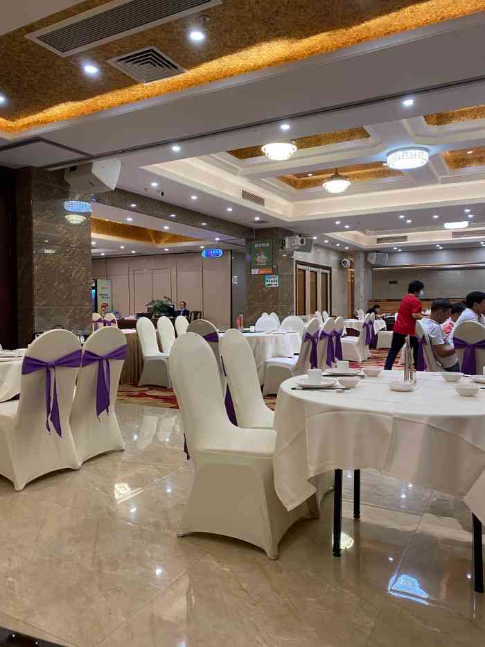 华盈酒楼(南海大道店)-"「陈醋桑叶饺」这个饺子太差劲了,端上来全...