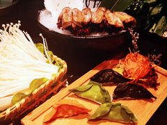 -湊湊火锅·茶憩(新中关购物中心店)