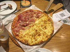 -乐凯撒披萨(东方新世界店)