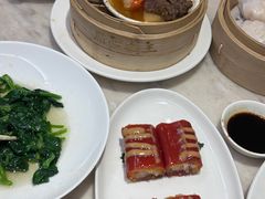 -香港百合居(LCM置汇旭辉广场店)