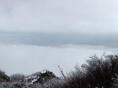 -峨嵋山金顶