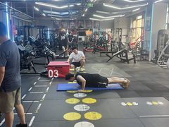 -豪思成DK健身私教连锁(凯乐国际店)