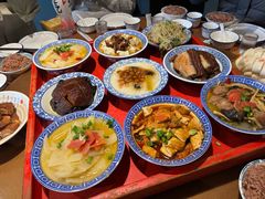 -蓝田九大碗民俗食府(蓝田店)