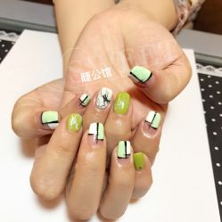 -睫乐园•睫公馆•美睫美甲沙龙