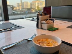 -深圳国际会展中心希尔顿酒店(前海华发冰雪世界店)