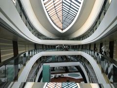 -上海滴水湖皇冠假日酒店