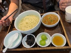 -蟹上黄·蟹黄面·江南糖水(人民广场店)