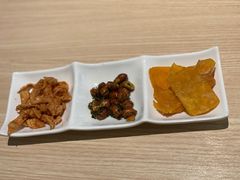 -精悦蓉(松江万达广场店)