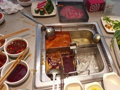 -海底捞火锅(新松江路生日主题店)