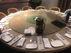 包厢-日进一片海.生腌海鲜火锅.宵夜烧烤(三里屯总店)