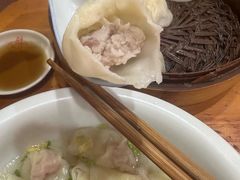 -上海特色小笼店(铁岭路90弄小区店)