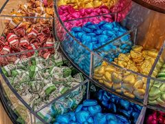 -Laderach 莱德拉(上海环贸iapm店)