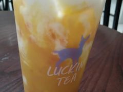 大颗杨枝甘露-瑞幸咖啡(临海市银泰城店)