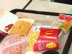 -麦当劳(轻轨曹杨路店)