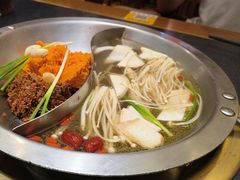 -沸炉重庆老火锅(军事博物馆店)