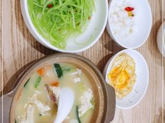 -弄堂咪道-饭香·面香·馄饨香(汇锦广场店)