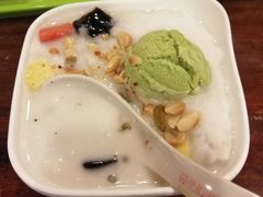 -海口骑楼小吃街