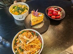 -W COLLECTIVE  DESSERT SHOP