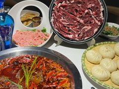 -茅草房·河畔园林火锅