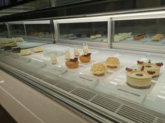 -潮一不贰·法式甜品·生日蛋糕·西式简餐(外滩店)