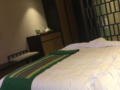 -深圳罗湖东门步行街亚朵X酒店
