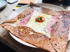 鸡蛋蘑菇熏肉荞麦可丽饼-RAC BAR(安福路店)