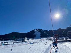 -丝绸之路山地度假区滑雪场