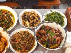 鲜椒炒蘑菇-辣螃铠盆盆蟹大排档(总店)