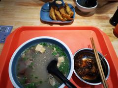 -老新隆牛肉锅贴(新街口店)