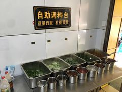 -文山荷鲜居(翠湖店)