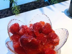 冰糖草莓-西塔老太太泥炉烤肉(川沙百联店)