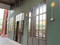 -桔子酒店(上海西藏北路地铁站店)