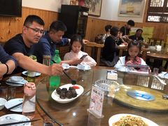 -芦茨金富饭庄·25年老字号·专做稻草鸡