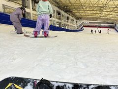 -乔波室内滑雪场