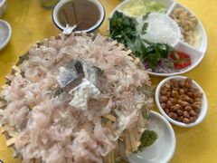 -官塘陈记鱼生·潮汕砂锅粥·牛肉火锅(潮枫路总店)