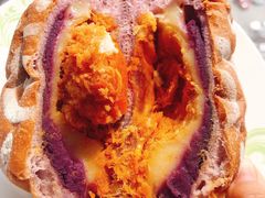 紫薯麻薯咸蛋黄欧包-佩家私房烘焙(宝龙店)