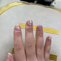 -玉指悦色美甲美睫