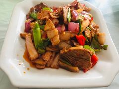 回锅肉-月落乌啼餐馆
