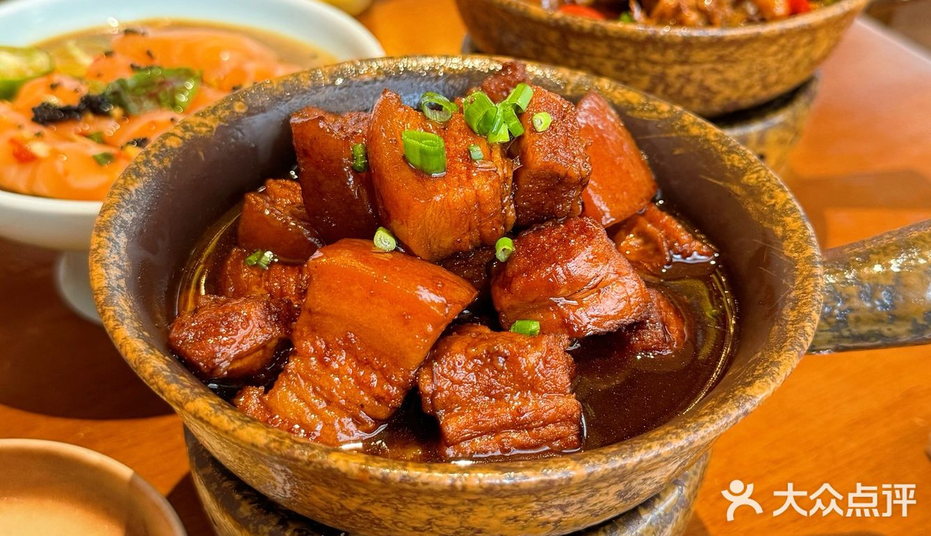 一口酥烂红烧肉的幸福