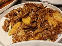 爆炒腰花-闫府私房菜·百年鲁菜(恒隆店)