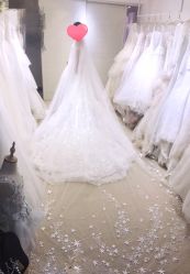 -Flora婚纱礼服定制租赁店