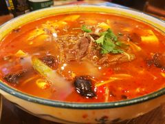 -清真·玛丽亚新疆菜主题餐厅(浙江中路店)